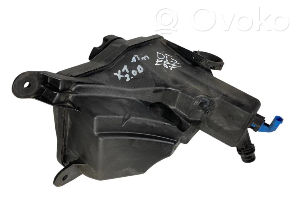 Coolant expansion tank