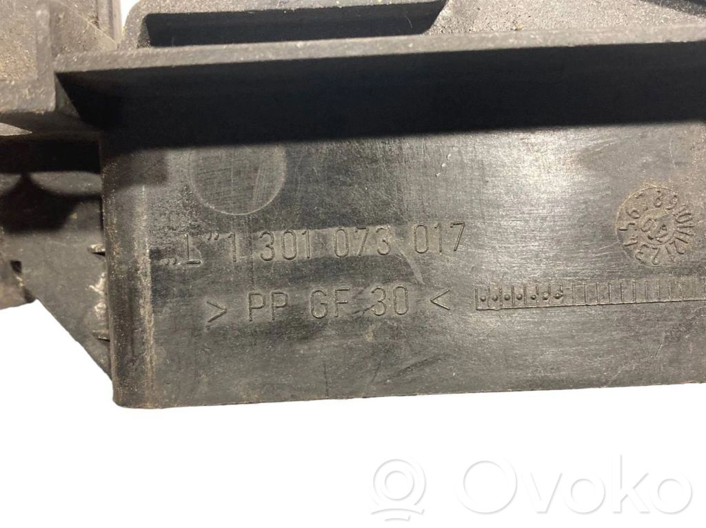 Держатель фары