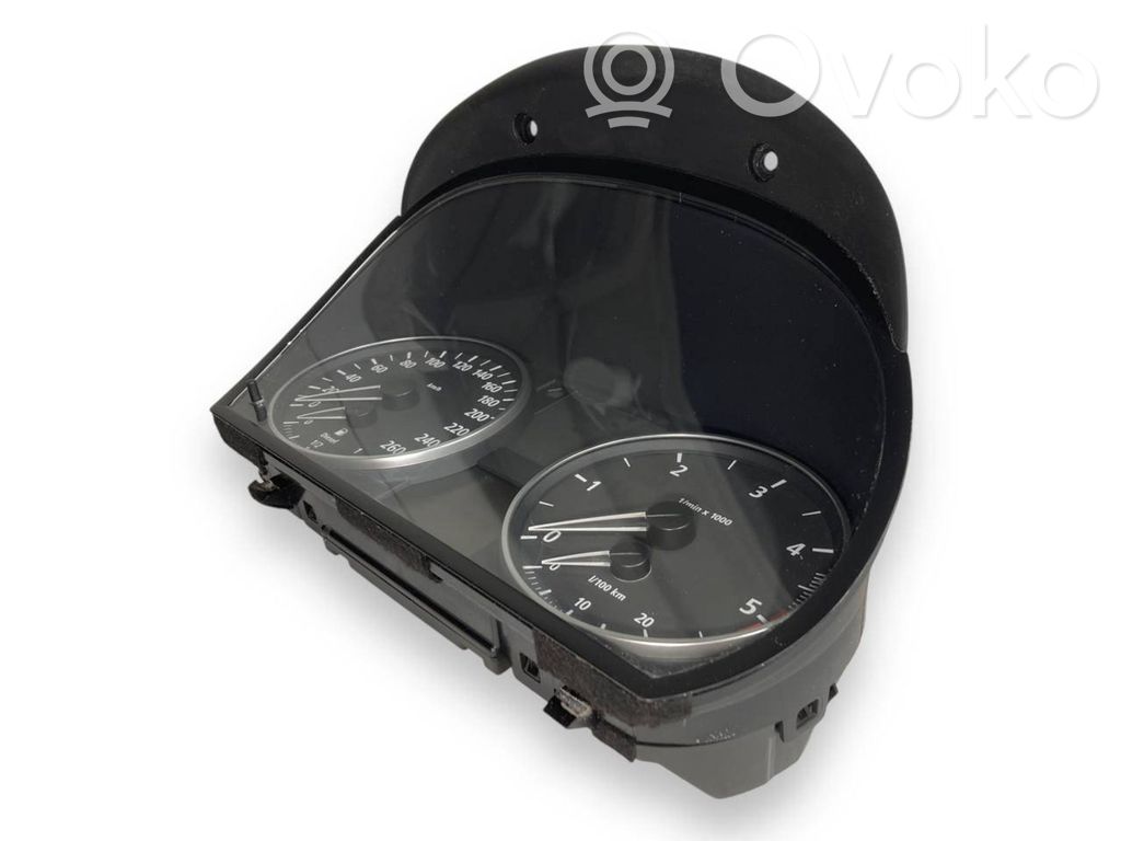 Speedometer (in the instrument panel)