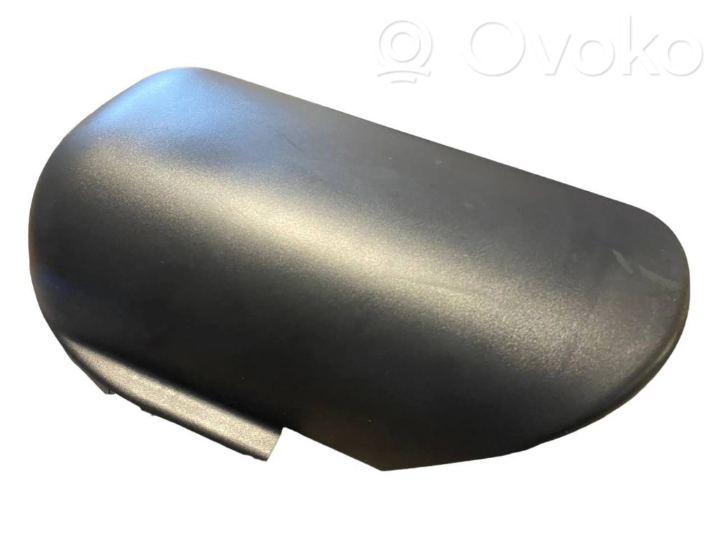 Steering axle trim