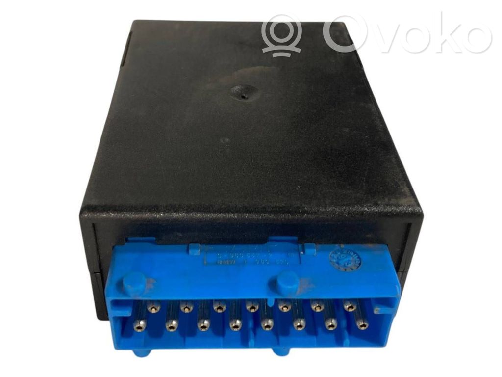 Window wiper relay