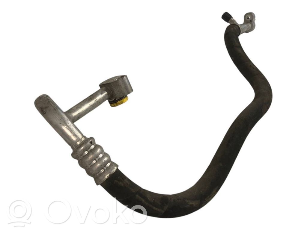 Air conditioner pipe(s) / hose(s)