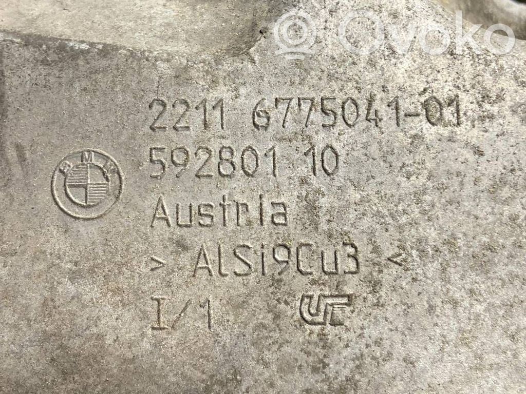 Dzinēja nostiprināšanas stiprinājums-kronšteins