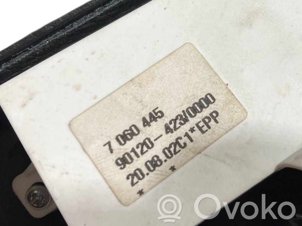 Ātrumu pārslēgšanas sviras dekoratīvā apdare (plastmasas)