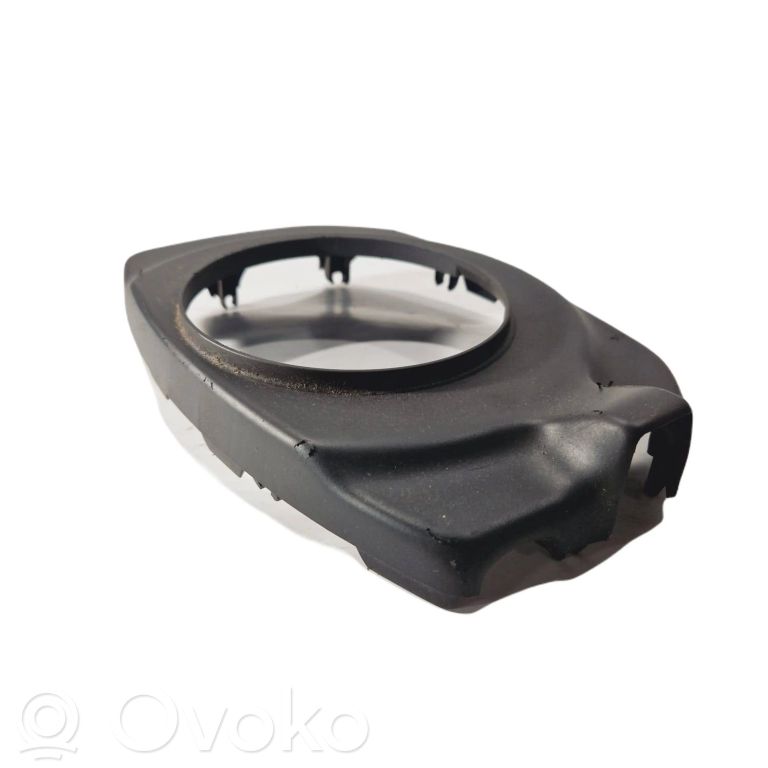 Steering axle trim