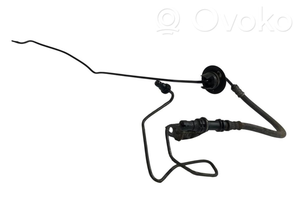 Sajūga caurulīte (-es) / šļūtene (-es)