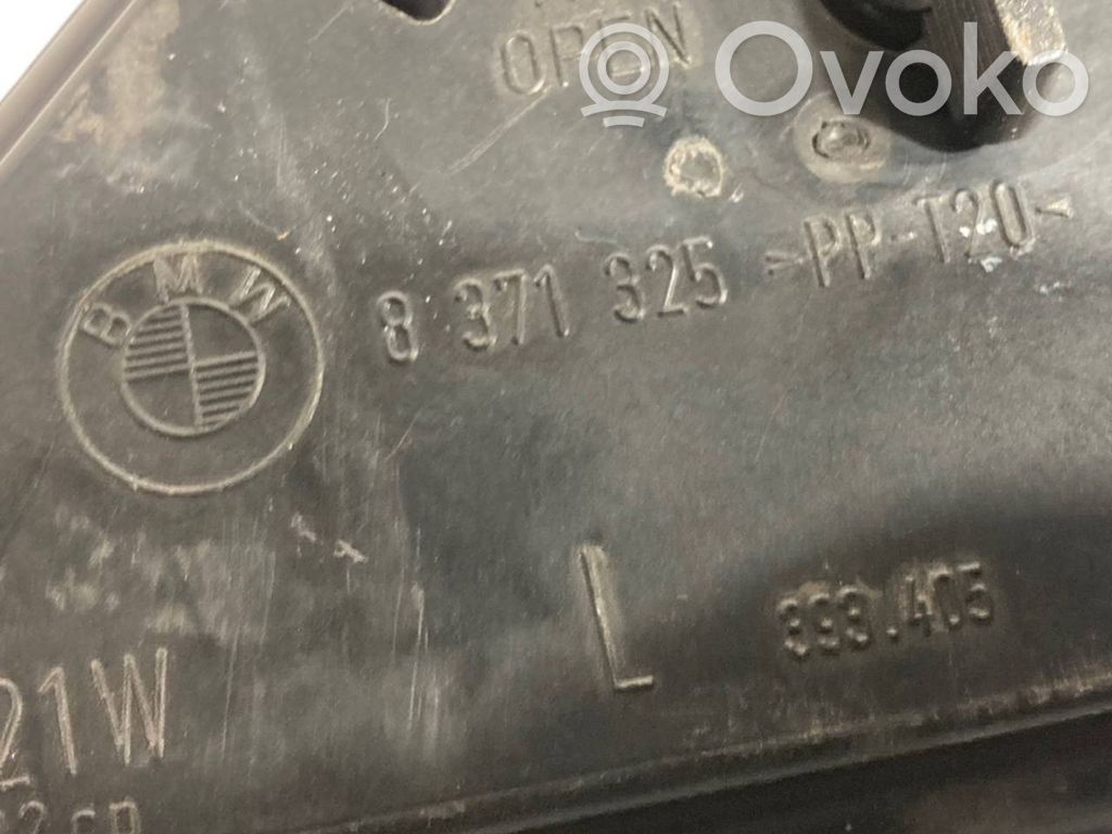 Aizmugures spuldzes vāka turētājs