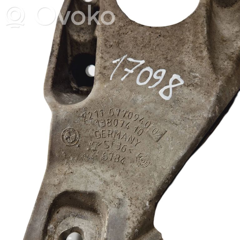 Dzinēja nostiprināšanas stiprinājums-kronšteins