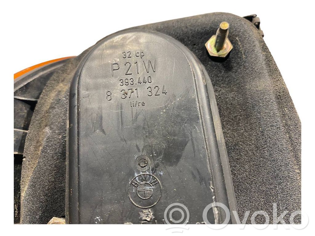 Aizmugurējais lukturis virsbūvē