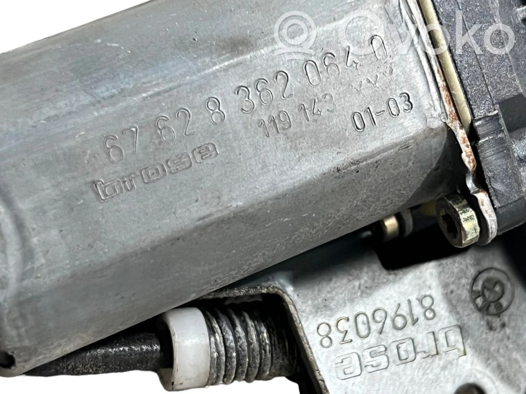 Priekšpusē elektriskā loga pacelšanas mehānisma komplekts
