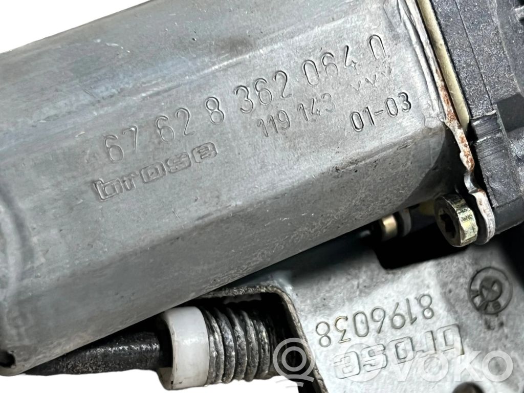 Priekšpusē elektriskā loga pacelšanas mehānisma komplekts