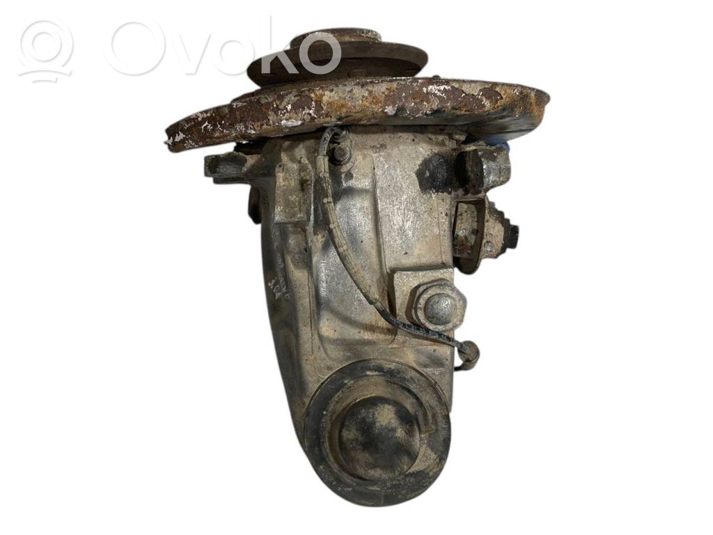 Rear wheel hub shaft joint (stupica, capfa)