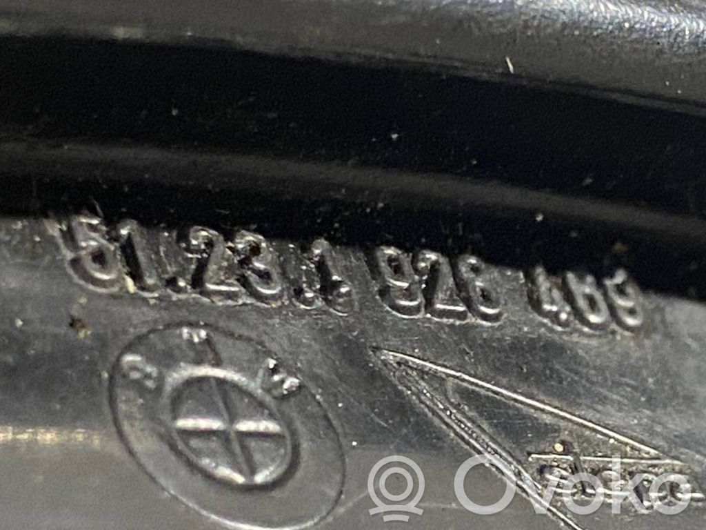 Dzinēja pārsega attaisīšanas rokturītis