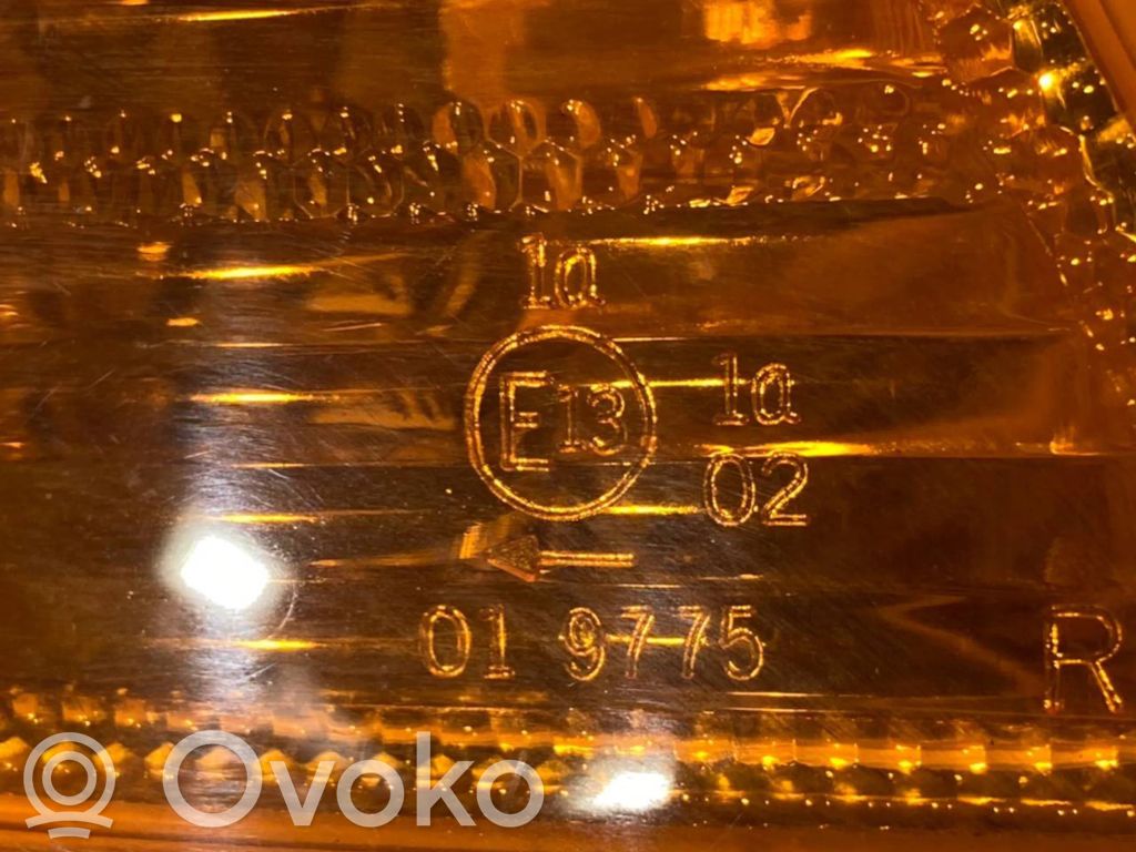 Priekšējais pagrieziena lukturis