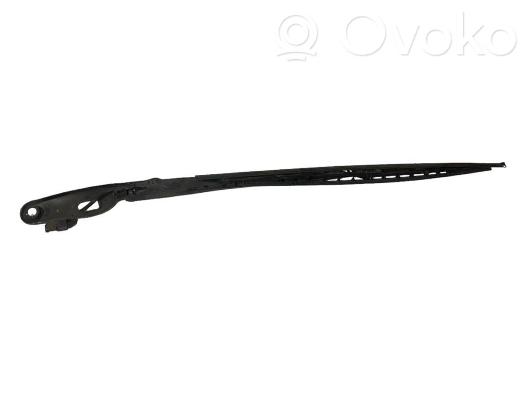 Windshield wiper arm