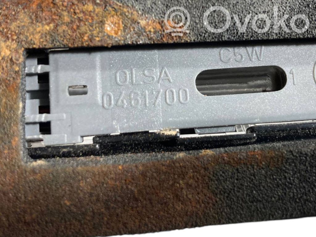 Bagāžnieka numura zīmes apgaismojuma līste