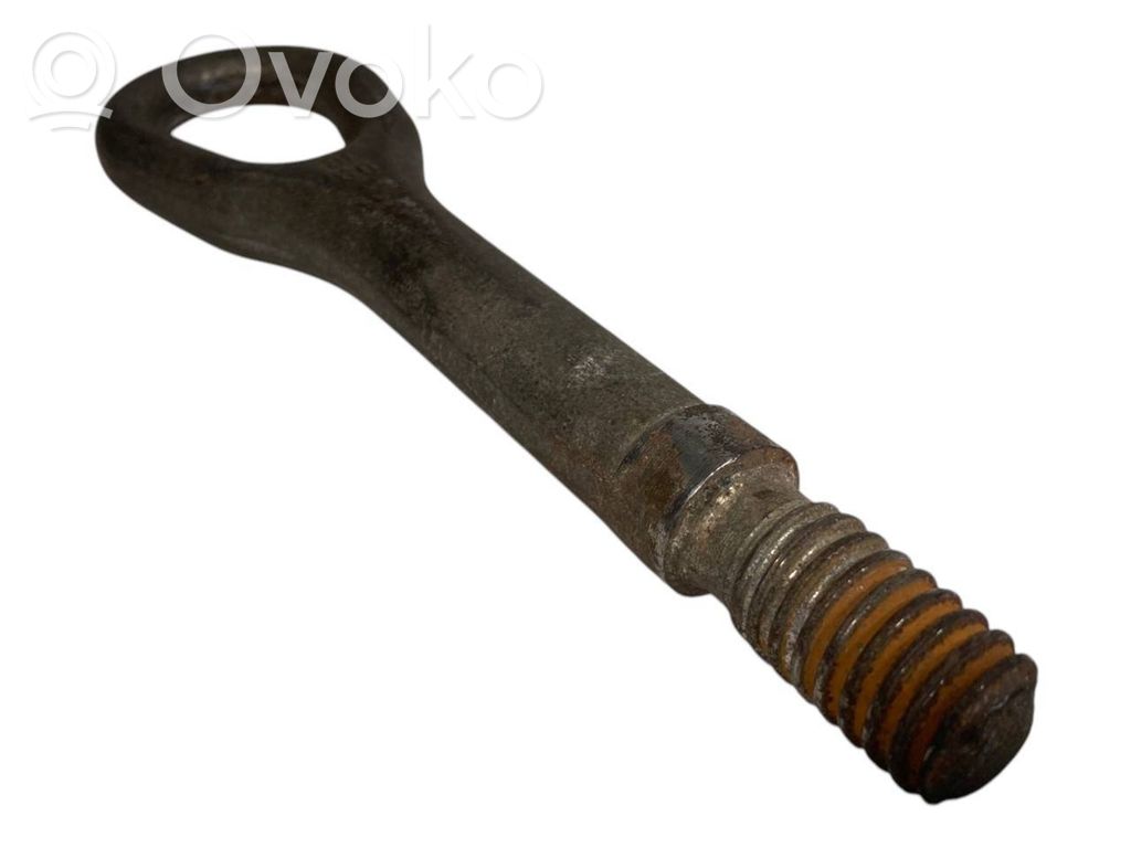 Towing hook