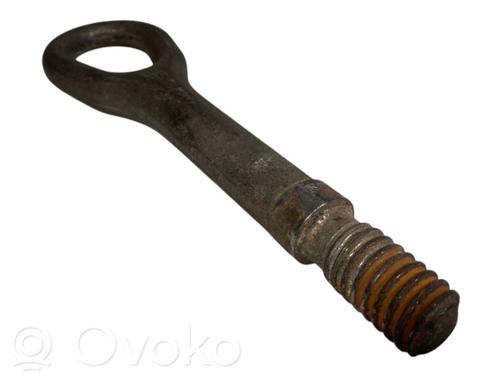 Буксировочный крюк
