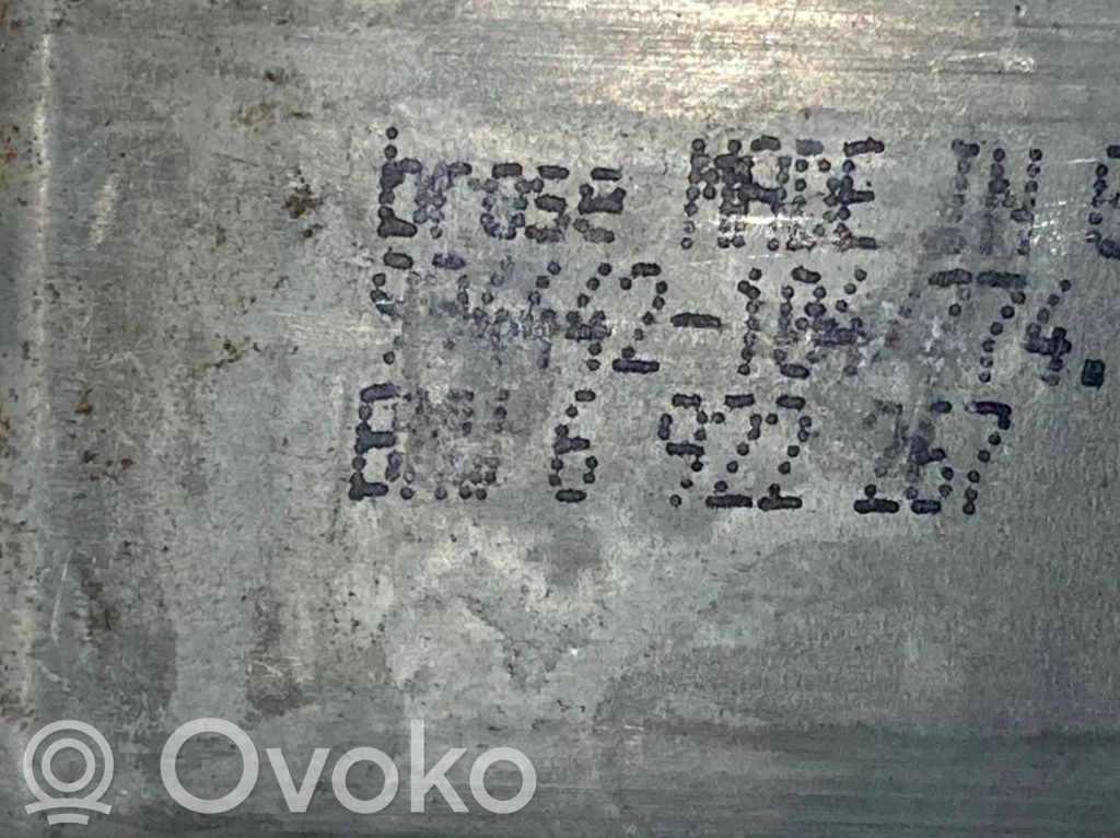 Priekšpusē elektriskā loga pacelšanas mehānisma komplekts