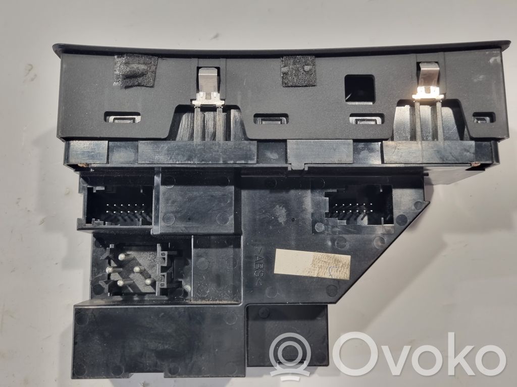 Elektrisko logu slēdzis