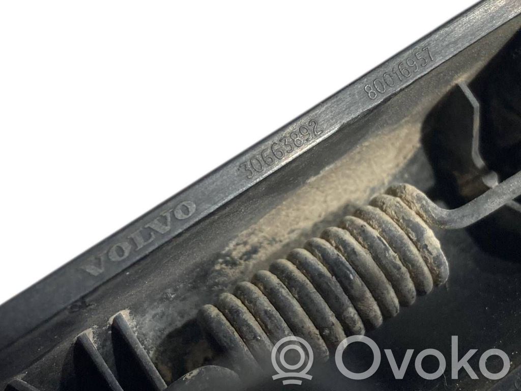 Aizmugurējā loga tīrītāja kājiņa