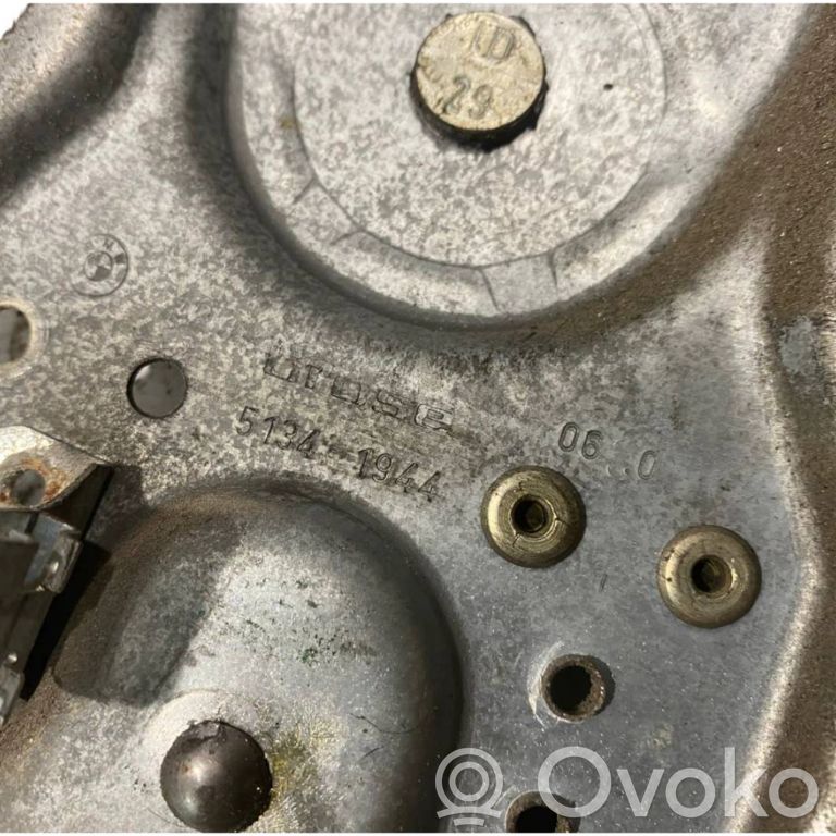 Elektriskā loga pacelšanas mehānisma komplekts