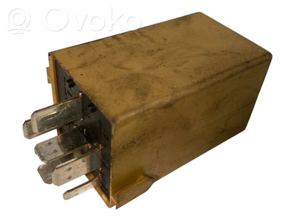 Window wiper relay