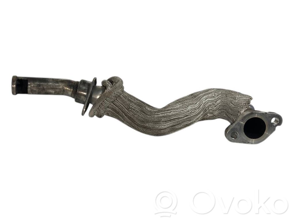 Caurulīte (-es) / šļūtene (-es)