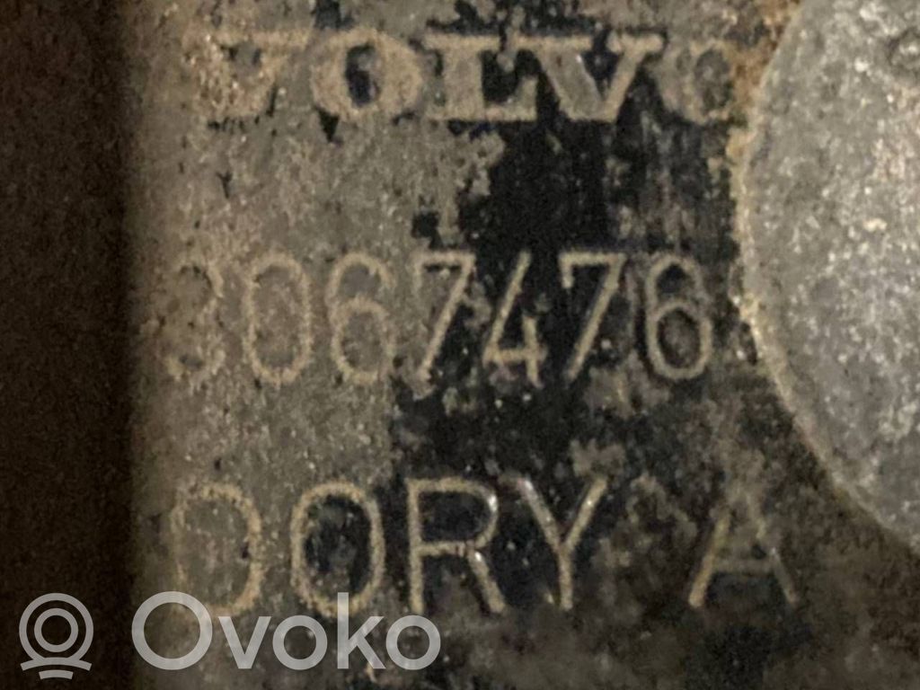 Aizmugurējais pārsegs (bagāžnieks)