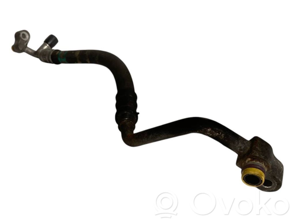 Air conditioner pipe(s) / hose(s)