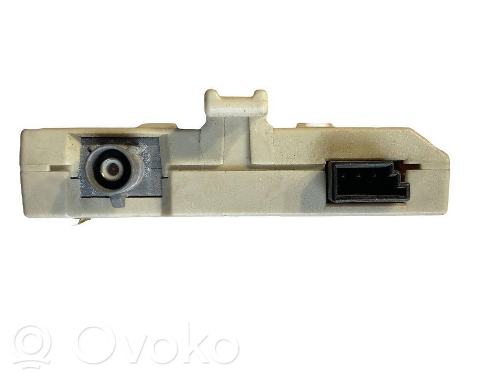 Antenna amplifier