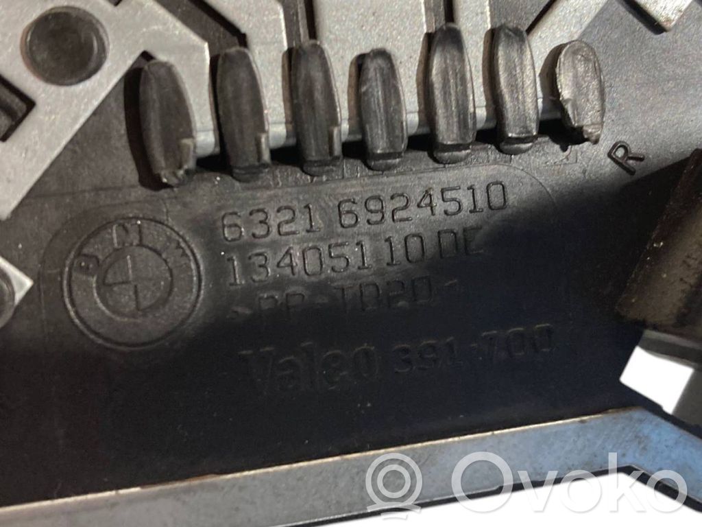 Rear lamp cover holder