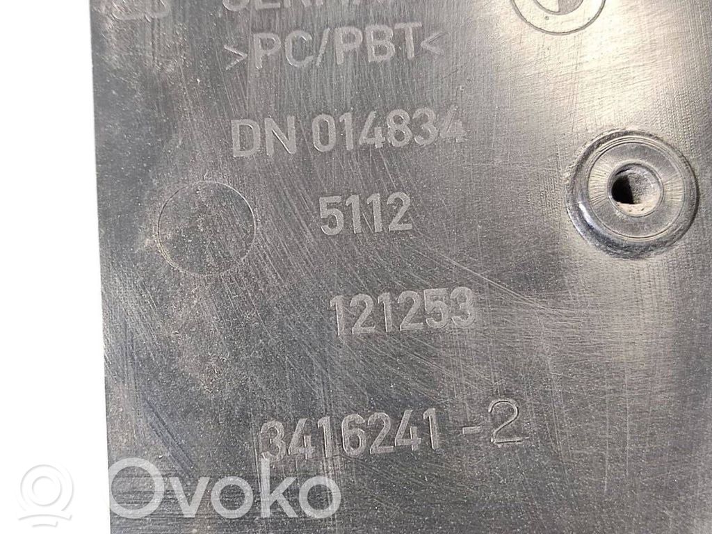 Rear bumper mounting bracket