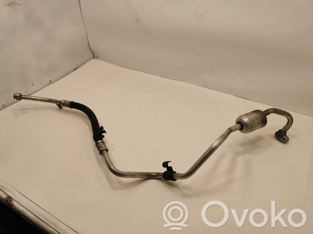 Air conditioner pipe(s) / hose(s)