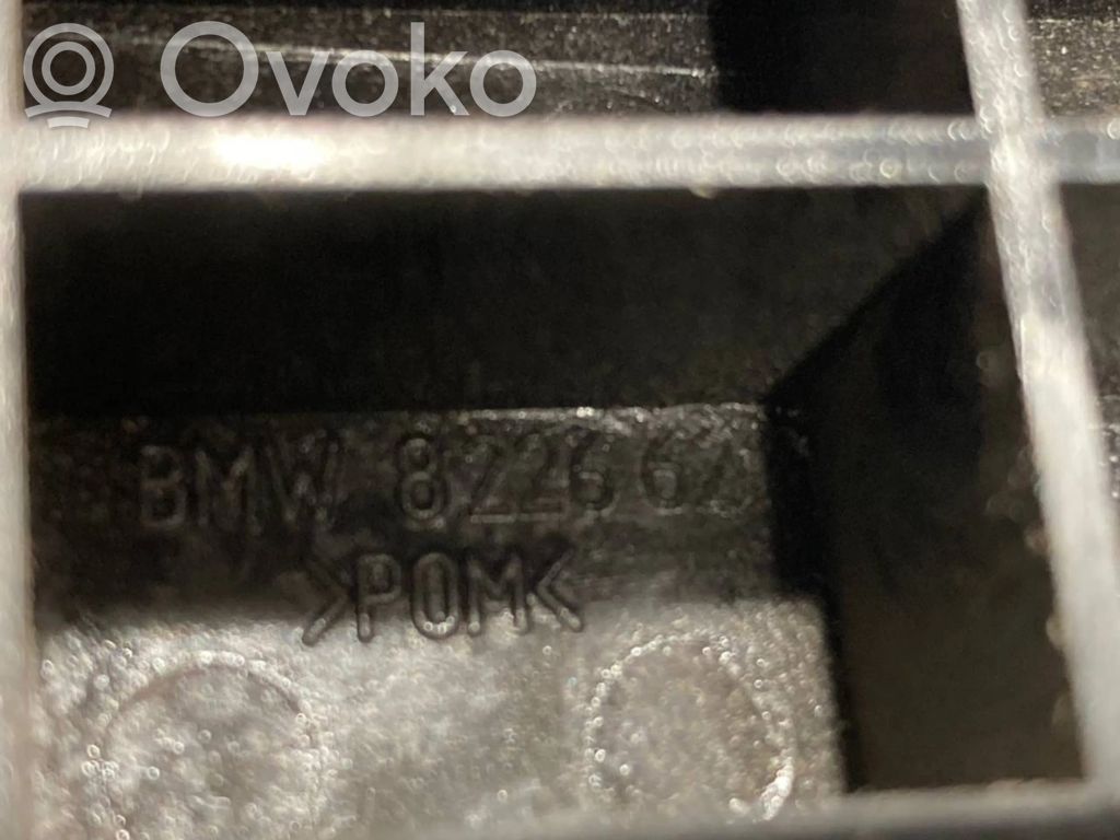 Engine hood release handle