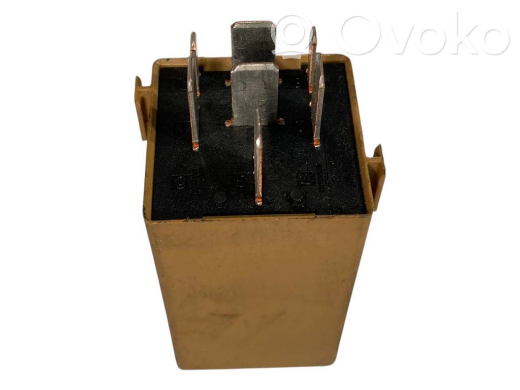 Window wiper relay