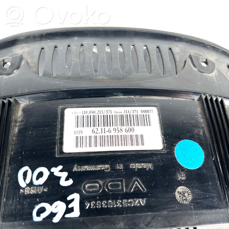 Spidometrs (instrumentu panelī)