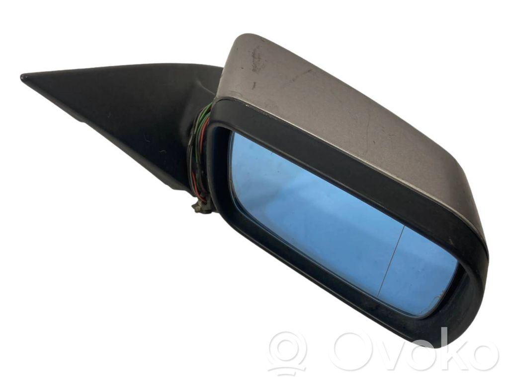 Mirror (electrically controlled)