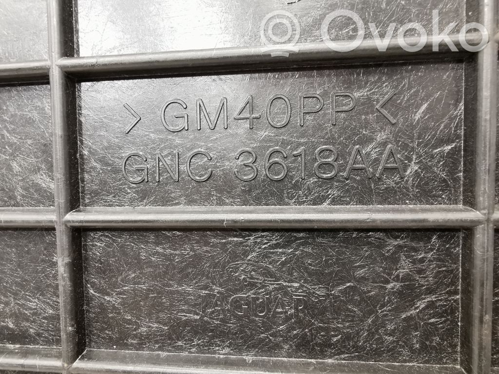 Пол багажника