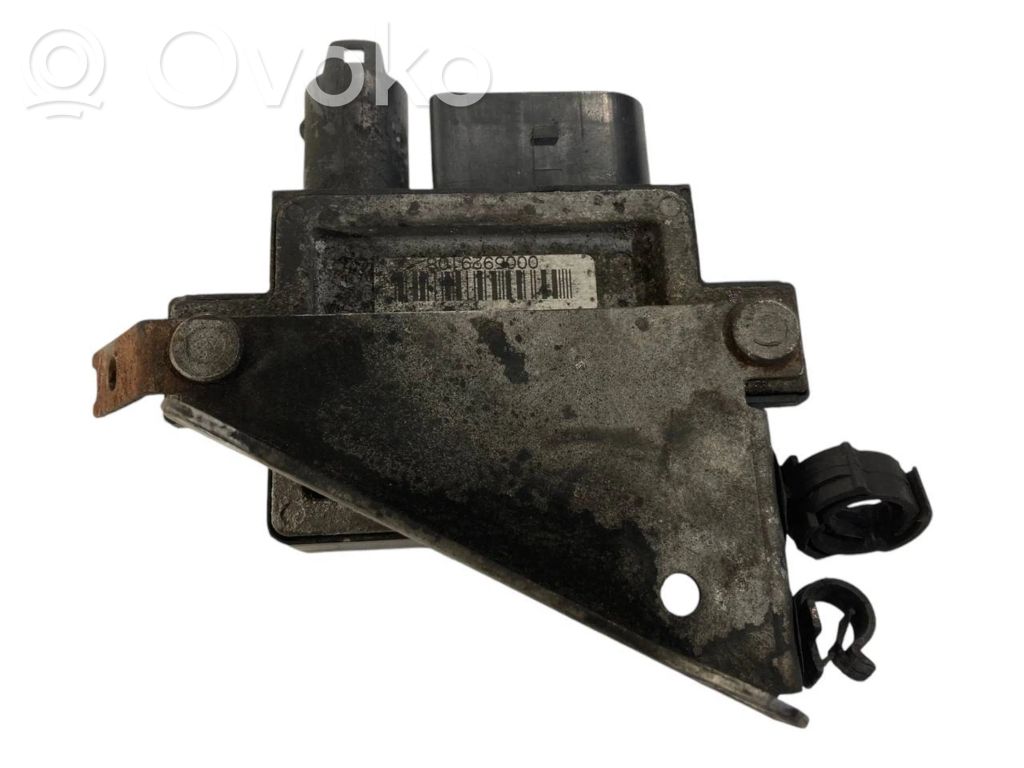 Glow plug relay