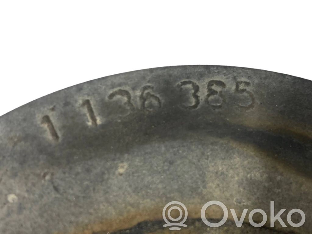 Rubber support for spring