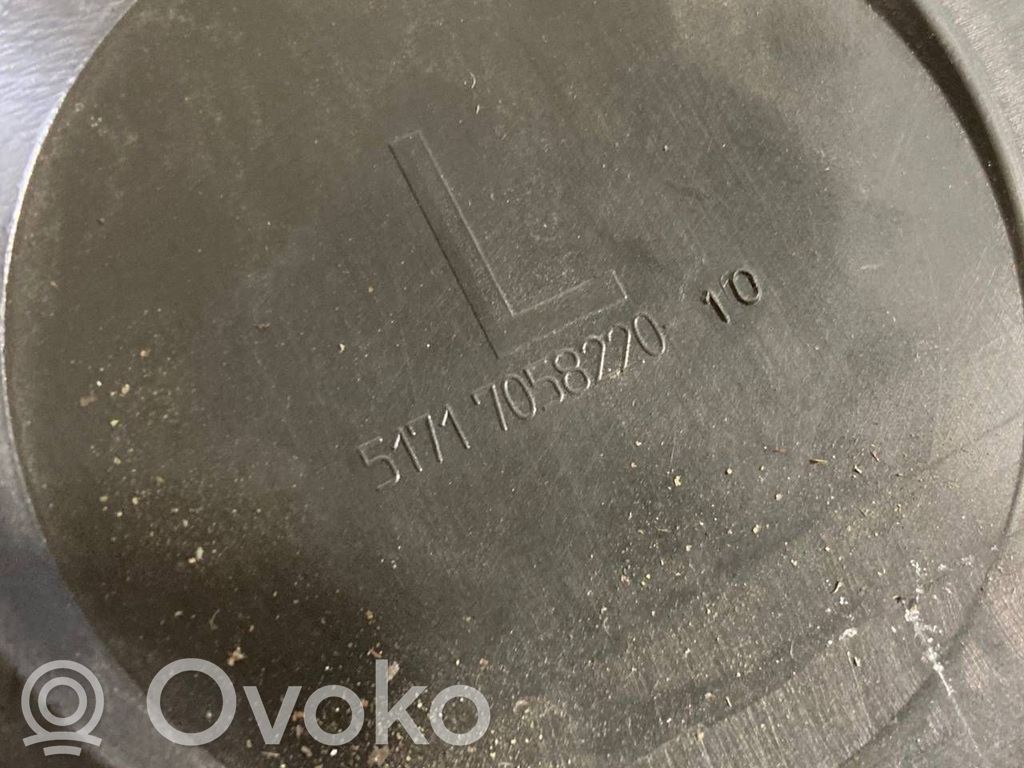 Stikla tīrītāja slotiņas