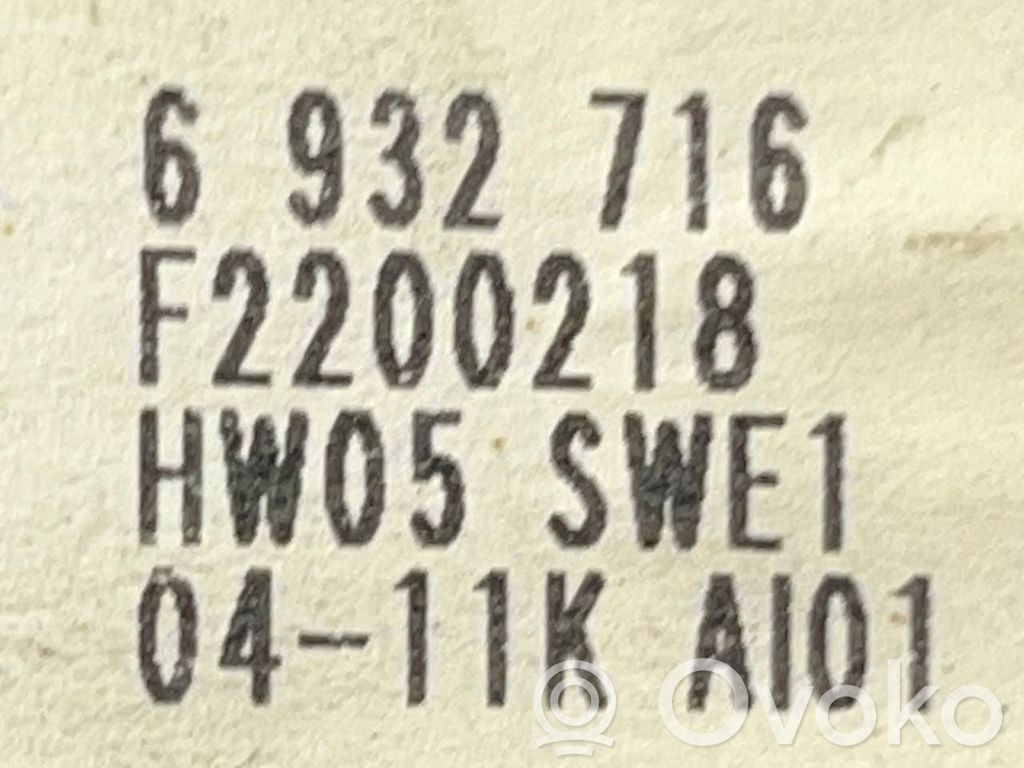 Multimediju kontrolieris