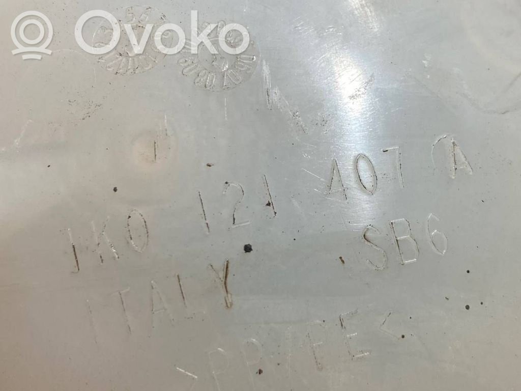 Dzesēšanas šķidruma izplešanās tvertne