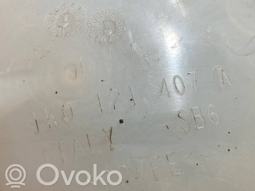 Dzesēšanas šķidruma izplešanās tvertne