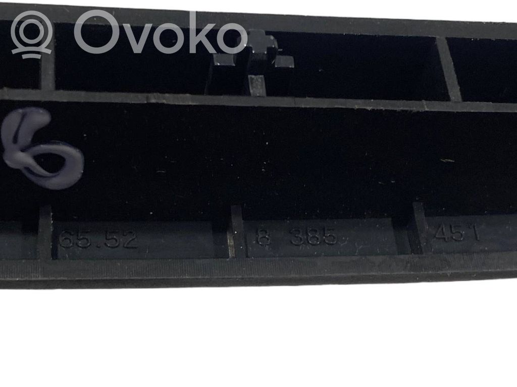Radiouztvērēja / navigācija dekoratīvā apdare