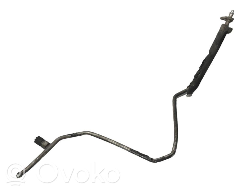 Air conditioner pipe(s) / hose(s)