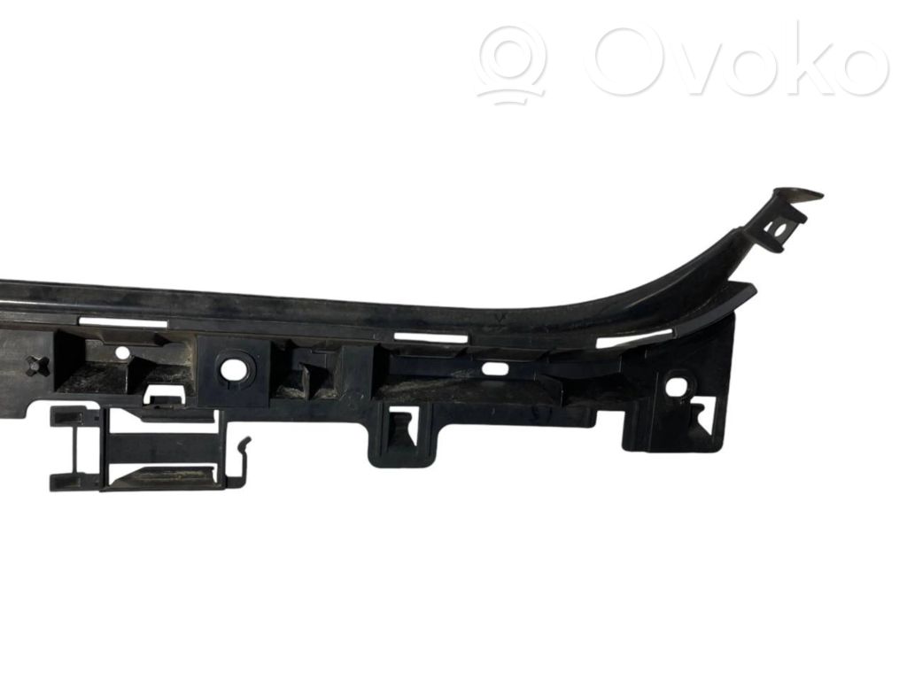 Rear bumper mounting bracket
