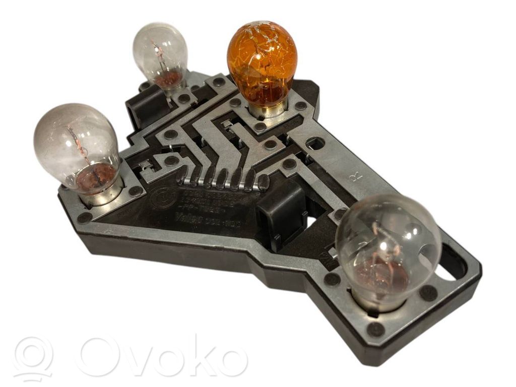 Rear lamp cover holder