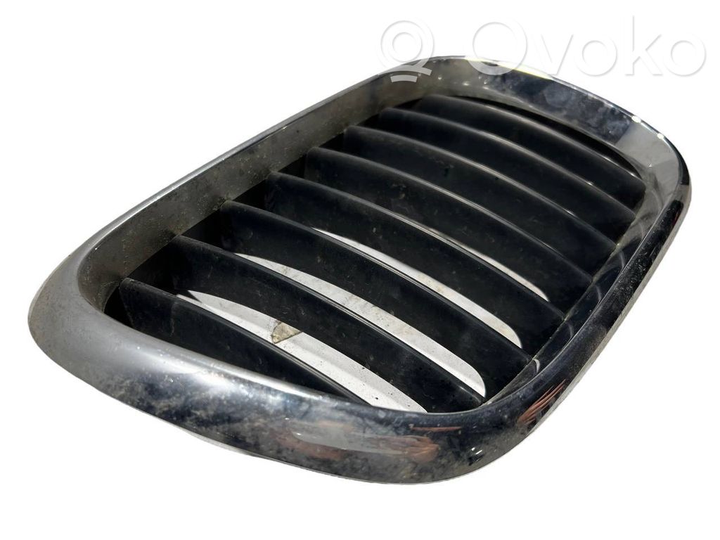 Front grille